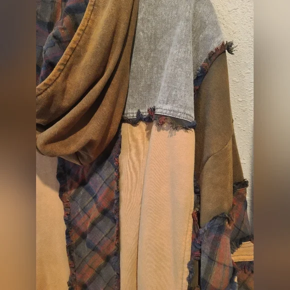 New Oli & Hali Oversized Patchwork Mineral Wash Hoodie with Plaid Accents Sz M/L - Picture 15 of 16